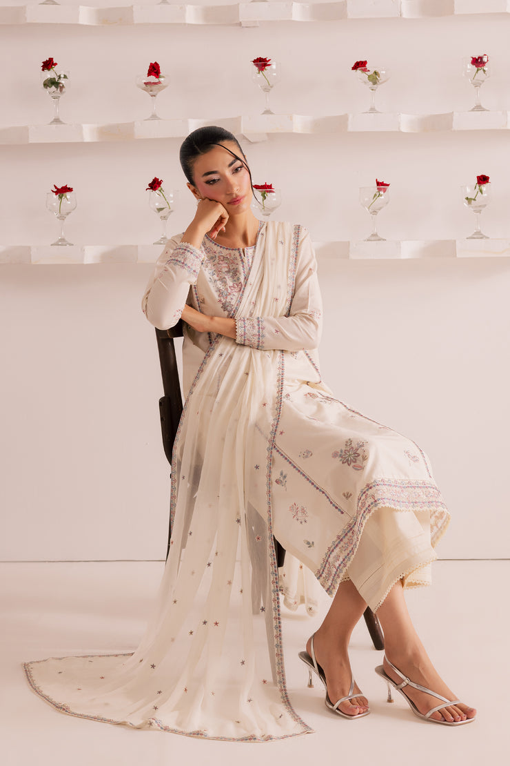 Off White Flower 3Pc - Embroidered Casual Pret