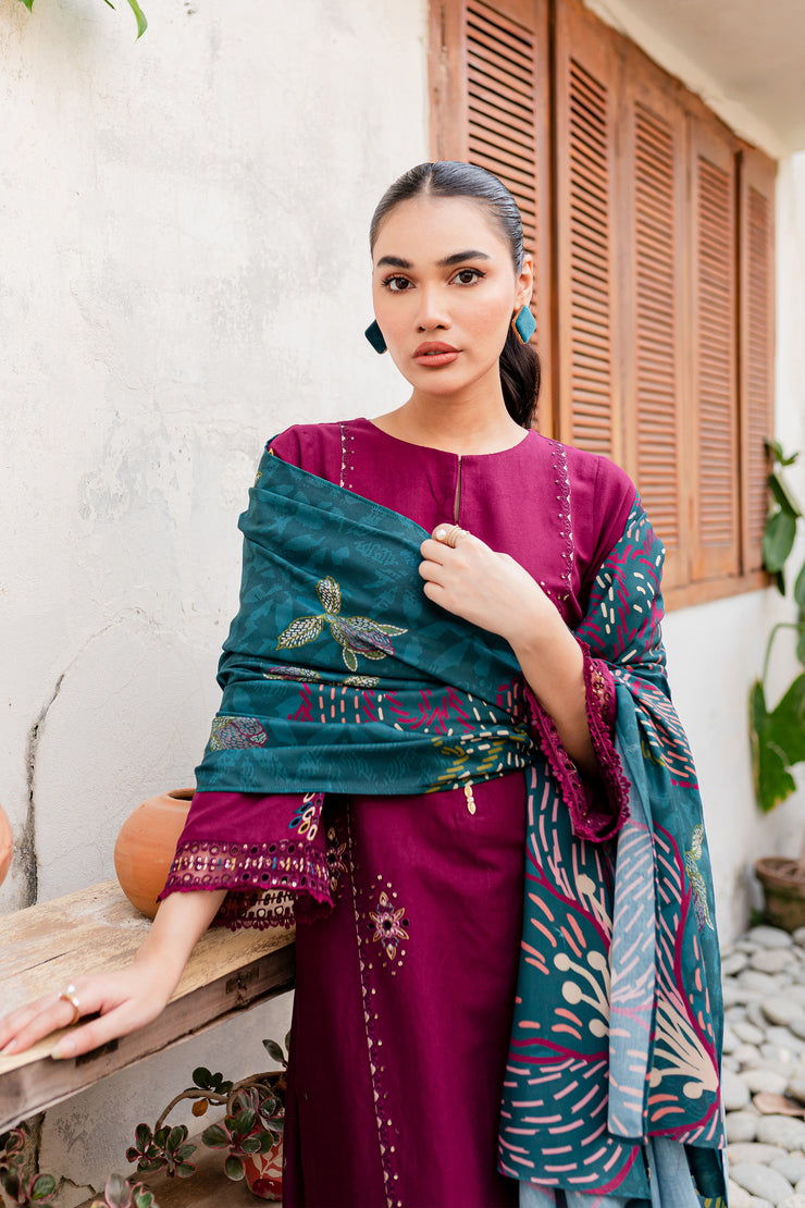 Bordeaux 3Pc - Embroidered Khaddar Dress