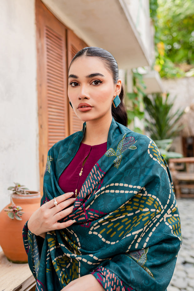 Bordeaux 3Pc - Embroidered Khaddar Dress