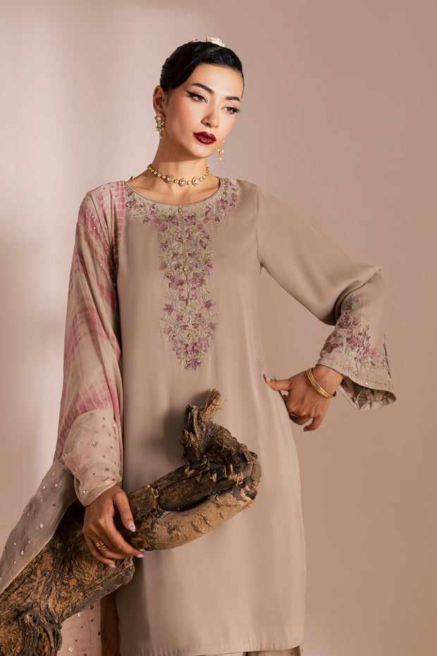 Nazli 3Pc - Festive Luxe Pret