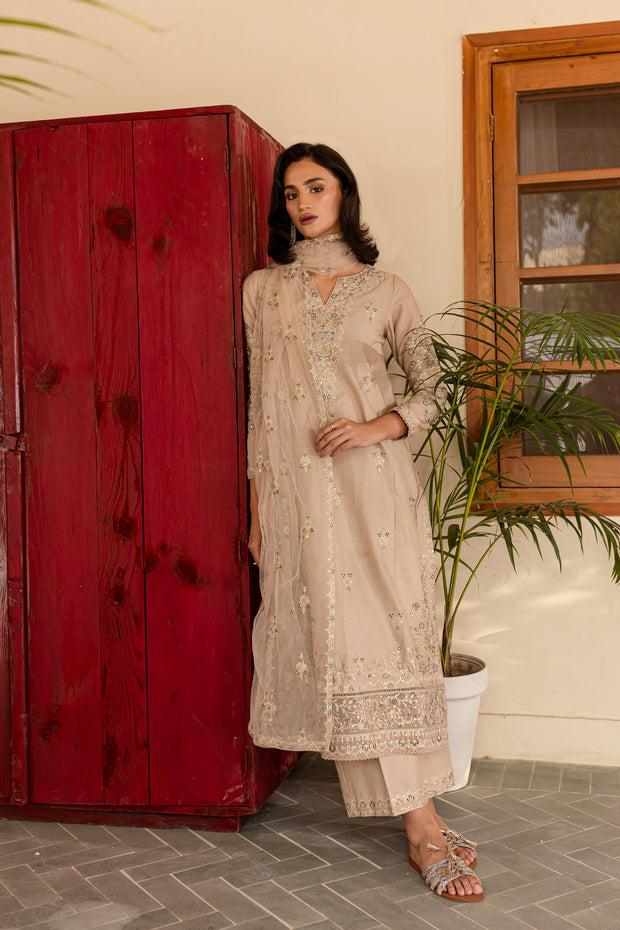 Kasha 3Pc - Embroidered Khaddar Dress