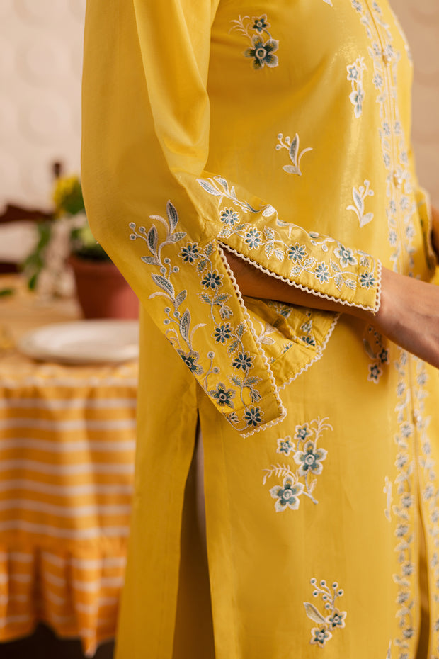 Butter Spread 2pc - Embroidered Lawn Pret