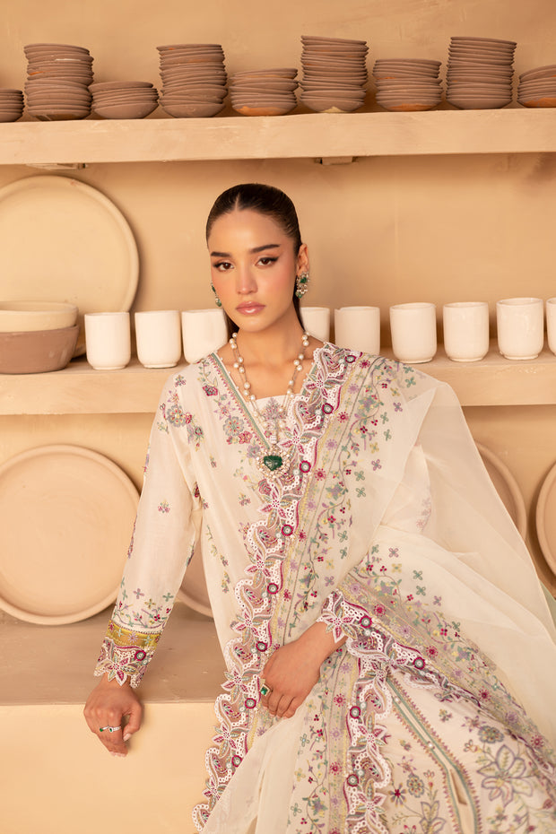 Mayhul 3Pc - Embroidered Luxe Pret