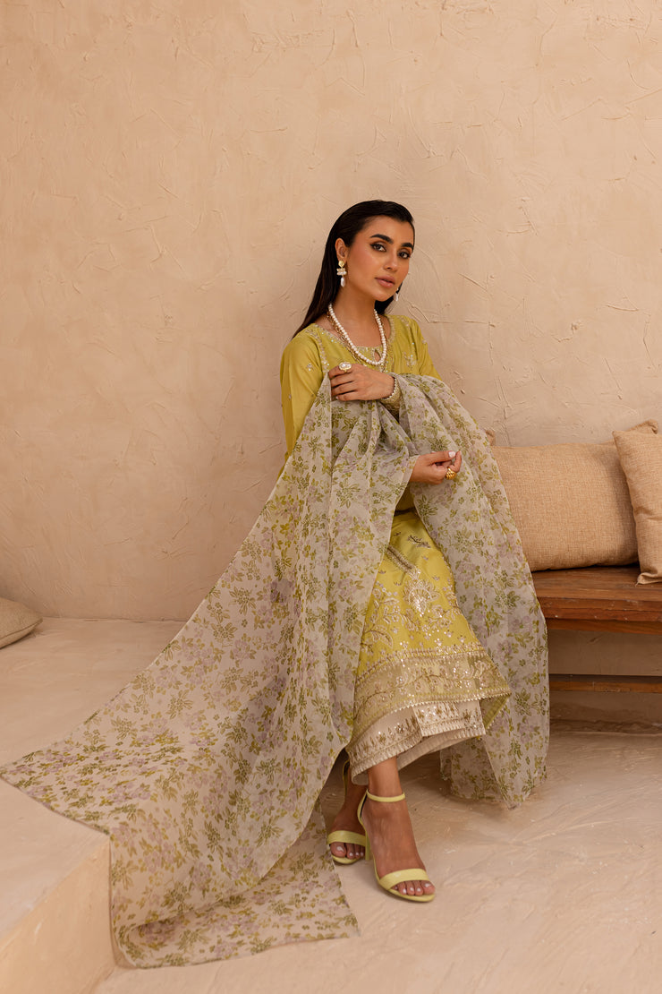 Green Naqsh 3Pc - Embroidered Luxe PRET