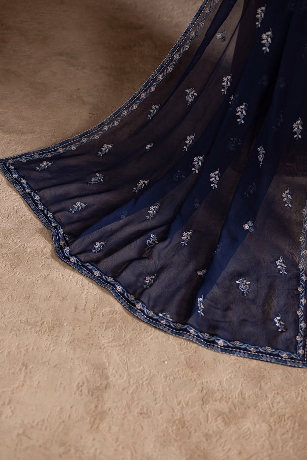 Batik Adoro embroidered khaddar set designed for festive gatherings and formal occasions. Affordable ethnic Pakistani South Asian