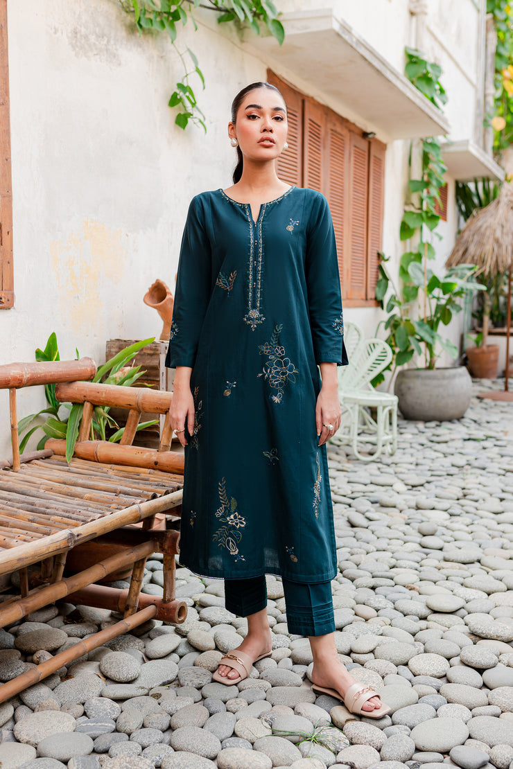 Amelia 2Pc - Embroidered Khaddar Dress