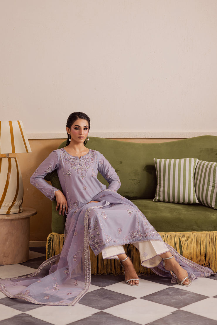 Shuja 3Pc - Embroidered Lawn Pret