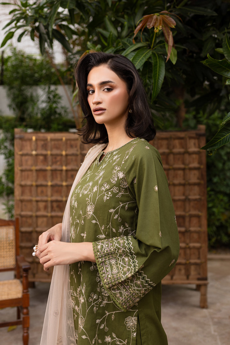 Lubana 3pc - Embroidered Khaddar Dress