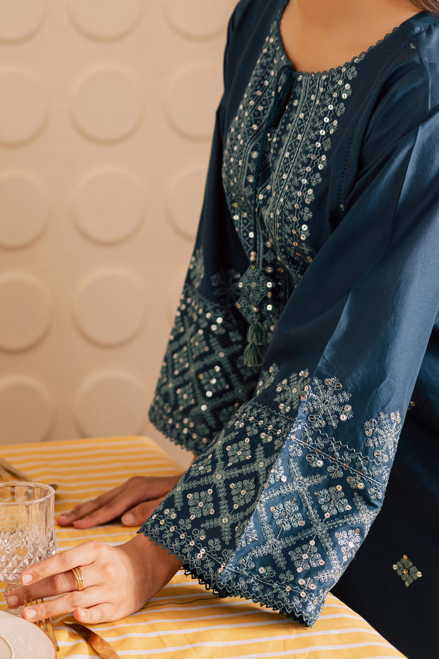 Sky 2pc - Embroidered Lawn Pret