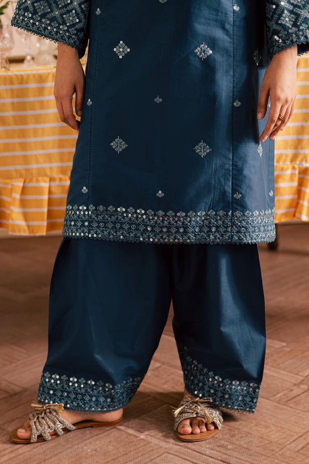 Sky 2pc - Embroidered Lawn Pret