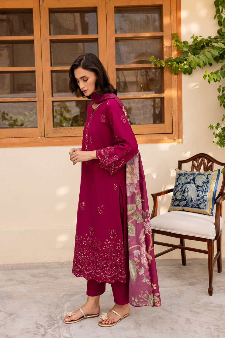 Lilas 3Pc - Embroidered Khaddar Dress