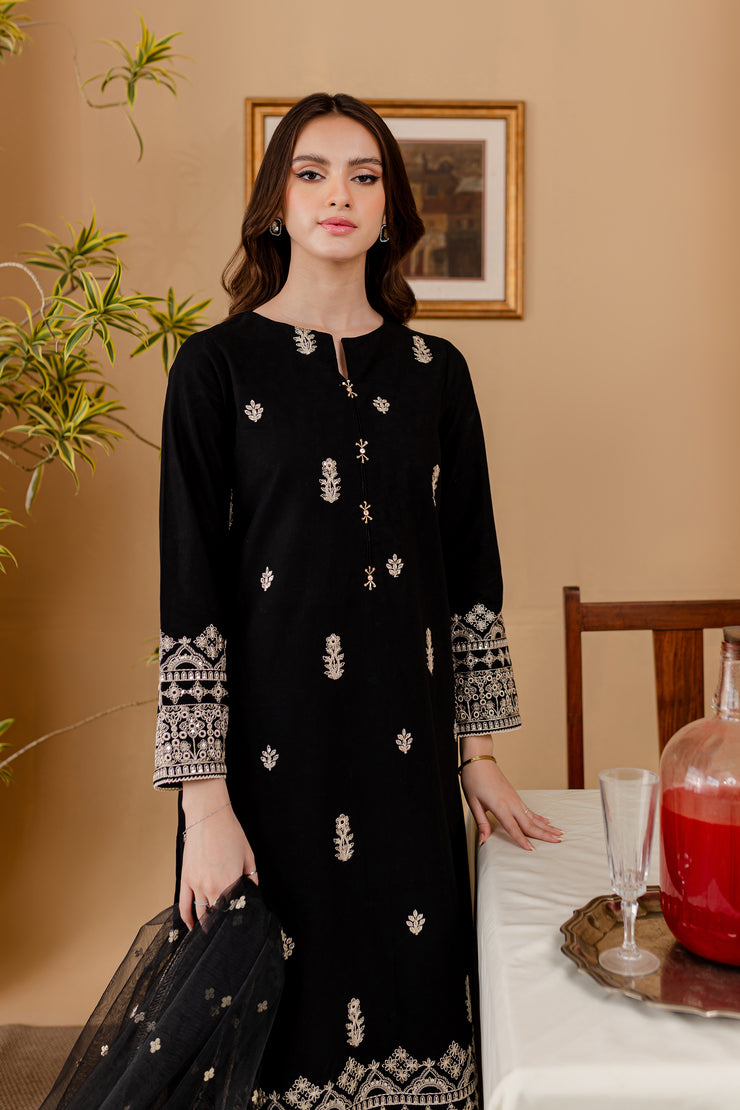 Black Aaira 3Pc - Embroidered Khaddar Dress