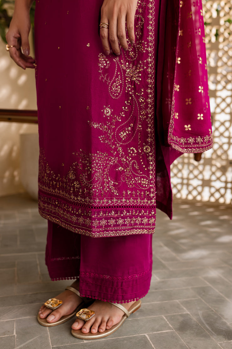 Uneza 3Pc - Embroidered Khaddar Dress