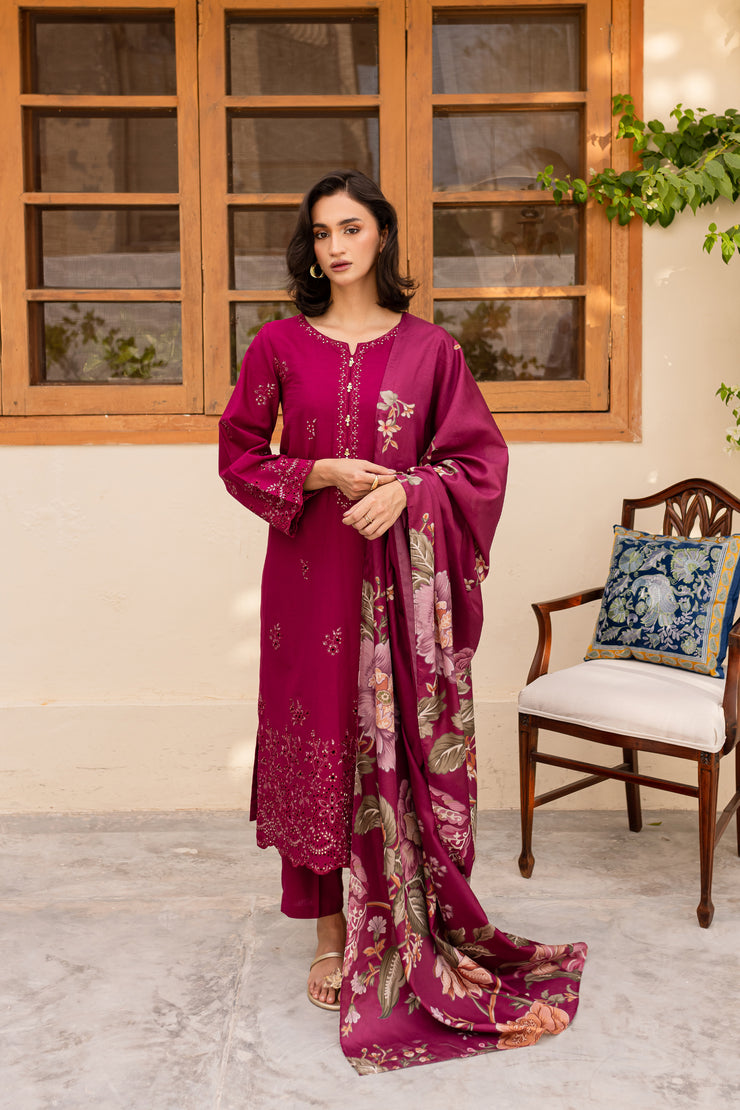 Lilas 3Pc - Embroidered Khaddar Dress