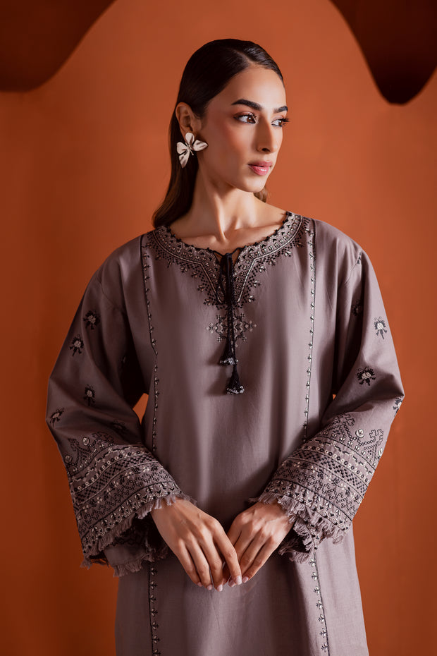 Embroidered grey khaddar shirt with cross stitch motifs and fringed sleeves for an elegant finish. Ready to wear Pakistani South Asian
