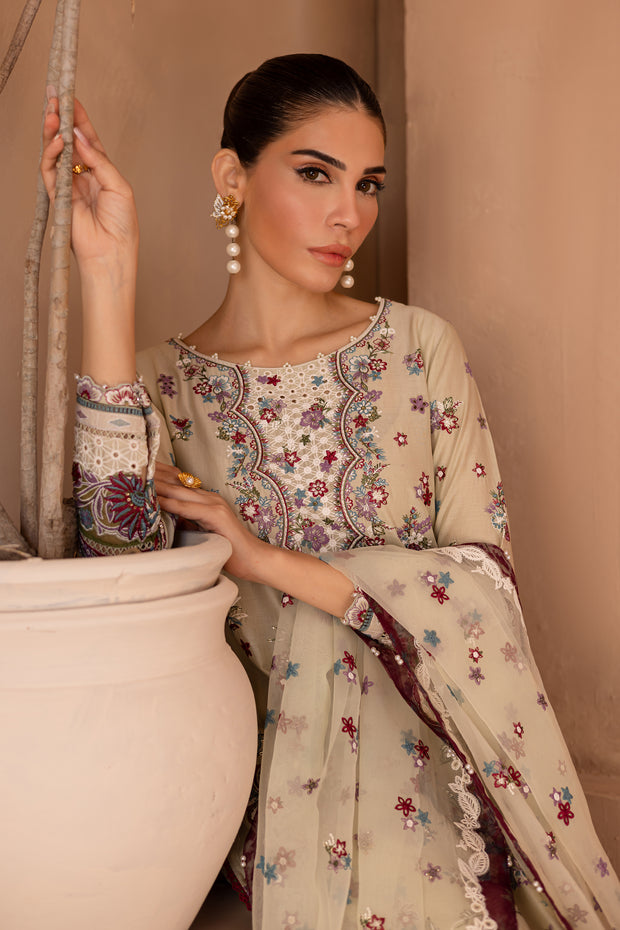 Amiraa 3Pc - Embroidered Luxe Pre