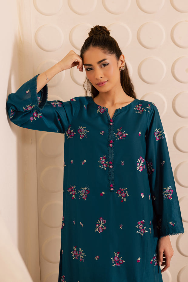 Hyacinth 2Pc - Embroidered Lawn Pret