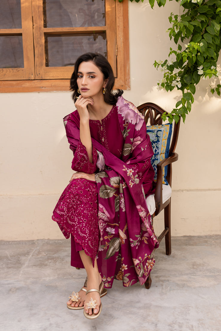 Lilas 3Pc - Embroidered Khaddar Dress