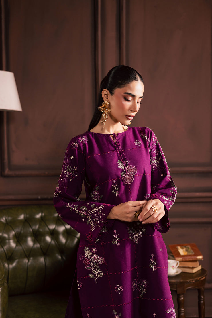 A warm winter South Asian outfit in soft khaddar, designed for Pakistani and Indian festive events, weddings, Eid gatherings and elegant everyday wear.