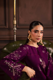 A warm winter South Asian outfit in soft khaddar, designed for Pakistani and Indian festive events, weddings, Eid gatherings and elegant everyday wear.