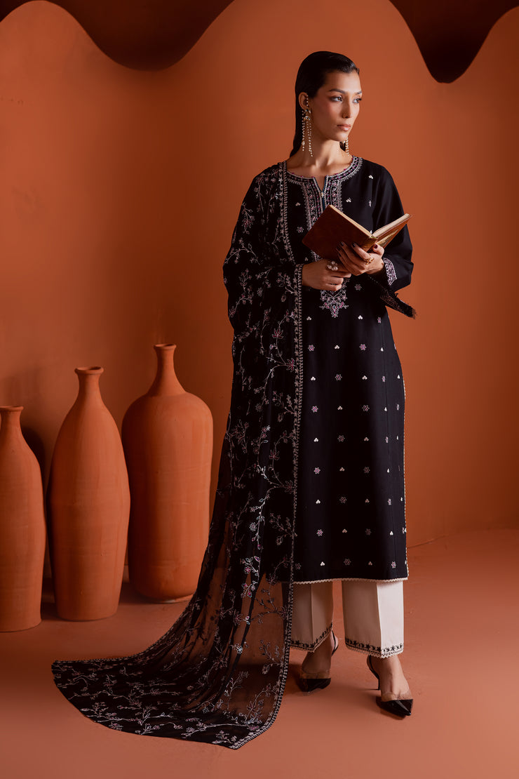 Noirline 3Pc - Embroidered Khaddar Dress