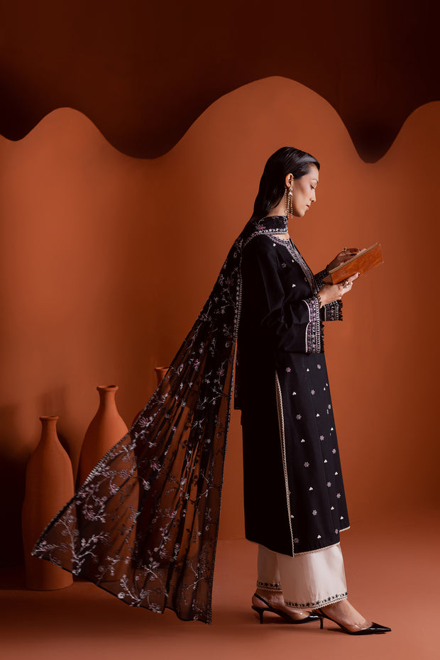 Noirline 3Pc - Embroidered Khaddar Dress