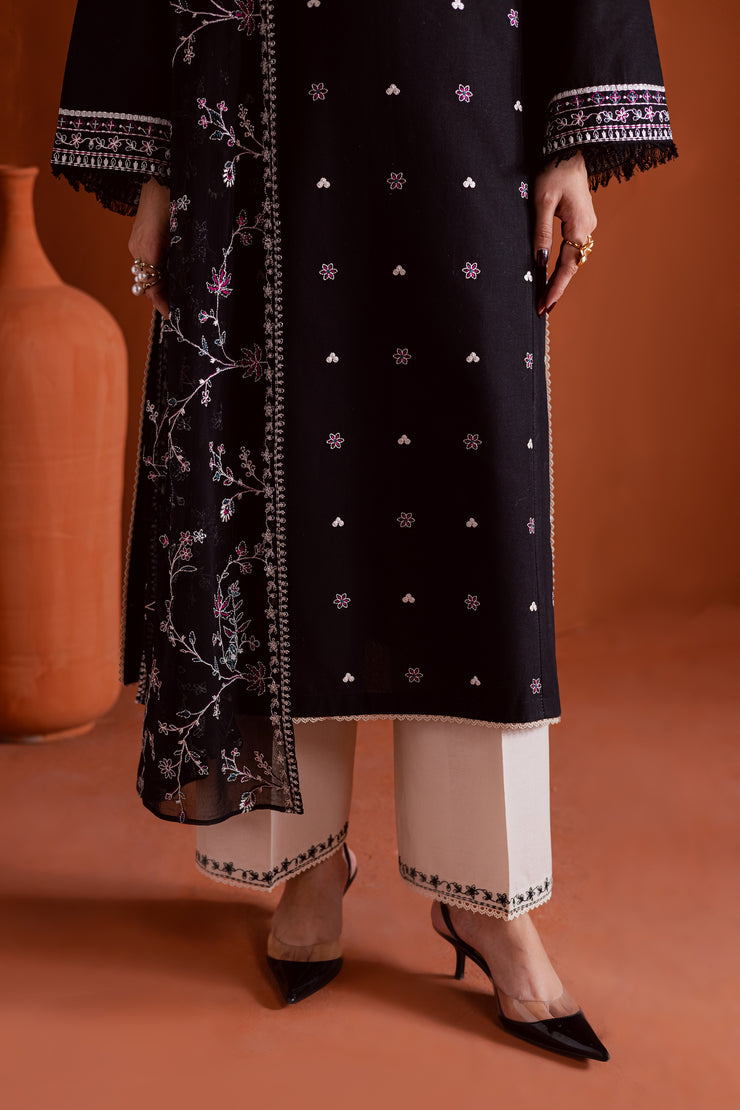 Noirline 3Pc - Embroidered Khaddar Dress