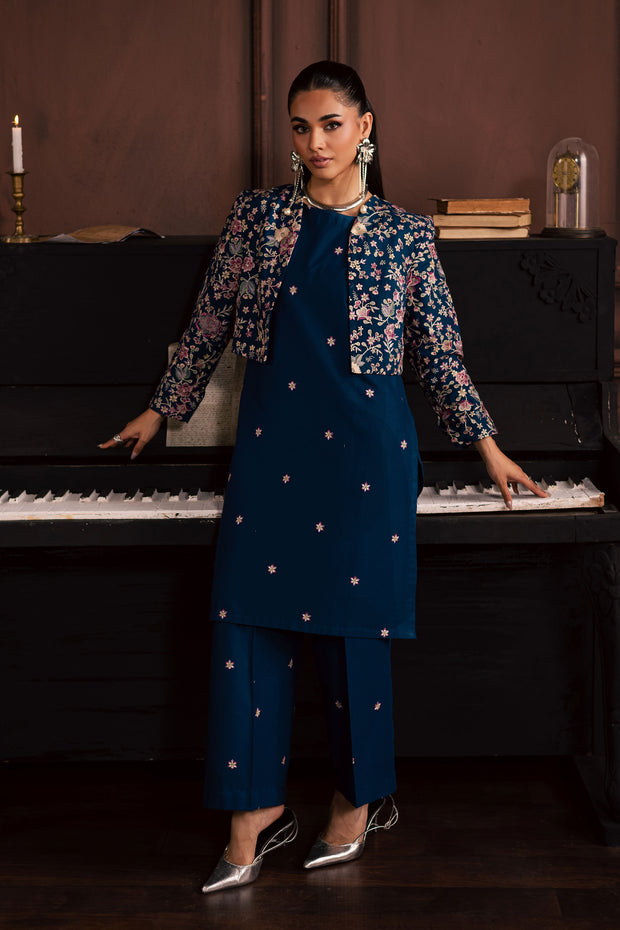 A warm winter South Asian outfit in soft khaddar, designed for Pakistani and Indian festive events, weddings, Eid gatherings and elegant everyday wear.