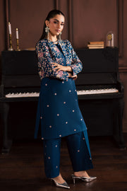A warm winter South Asian outfit in soft khaddar, designed for Pakistani and Indian festive events, weddings, Eid gatherings and elegant everyday wear.