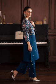 A warm winter South Asian outfit in soft khaddar, designed for Pakistani and Indian festive events, weddings, Eid gatherings and elegant everyday wear.