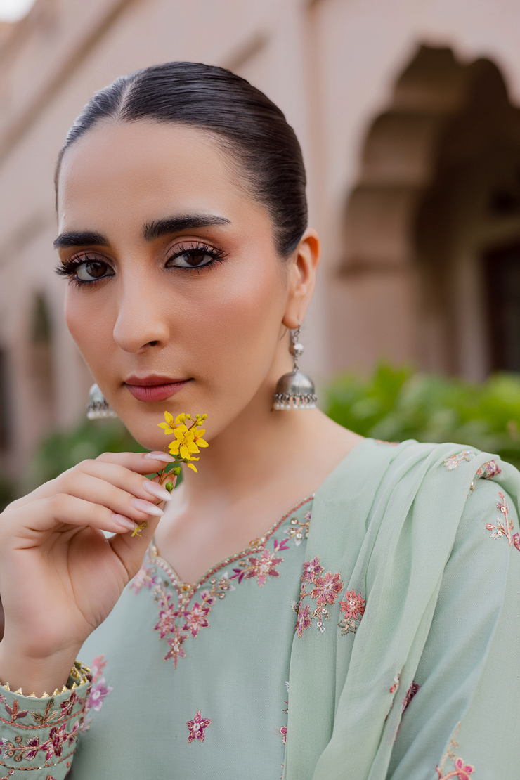 Sea Zunaisha 3Pc - Embroidered Khaddar Dress