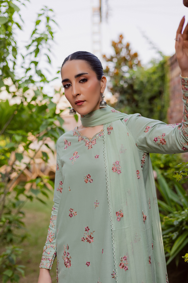Sea Zunaisha 3Pc - Embroidered Khaddar Dress