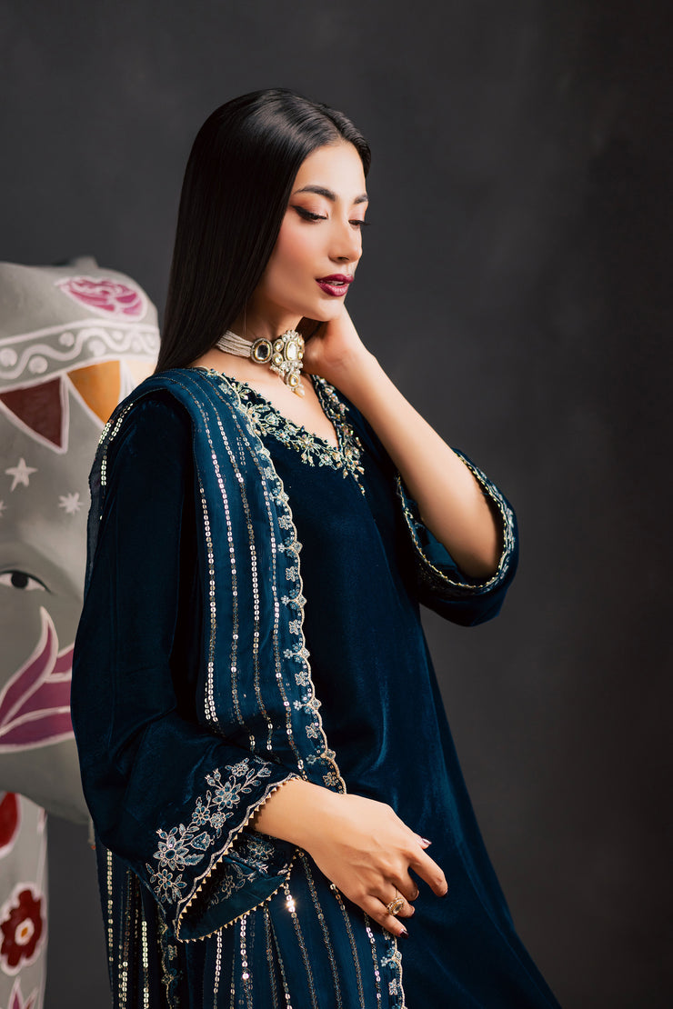 Taana Bana 3Pc - Velvet Luxe Pret