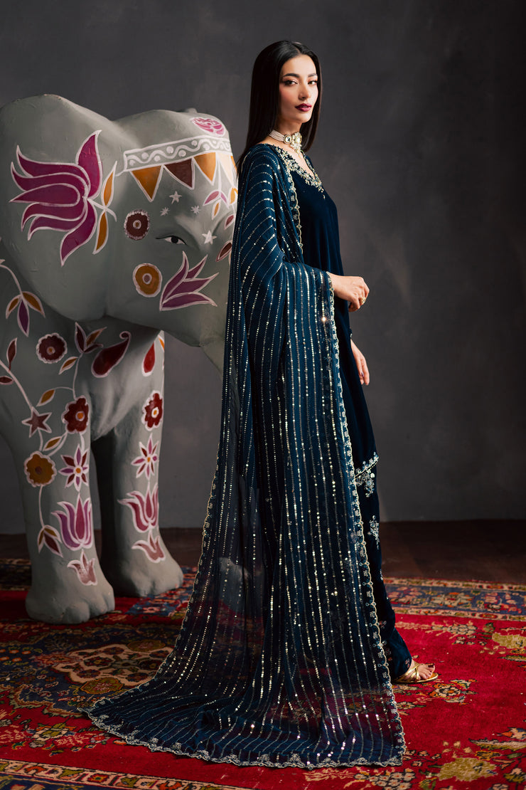 Taana Bana 3Pc - Velvet Luxe Pret