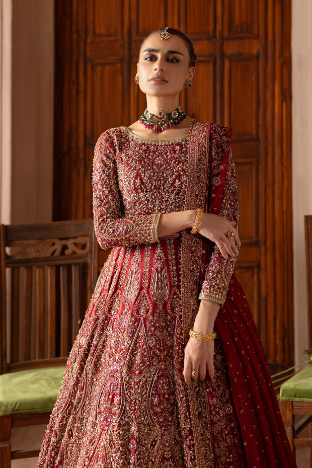 Azrina bride in hand-embellished organza and silk, radiating elegance and refined bridal luxury. Bridal luxury Pakistani 